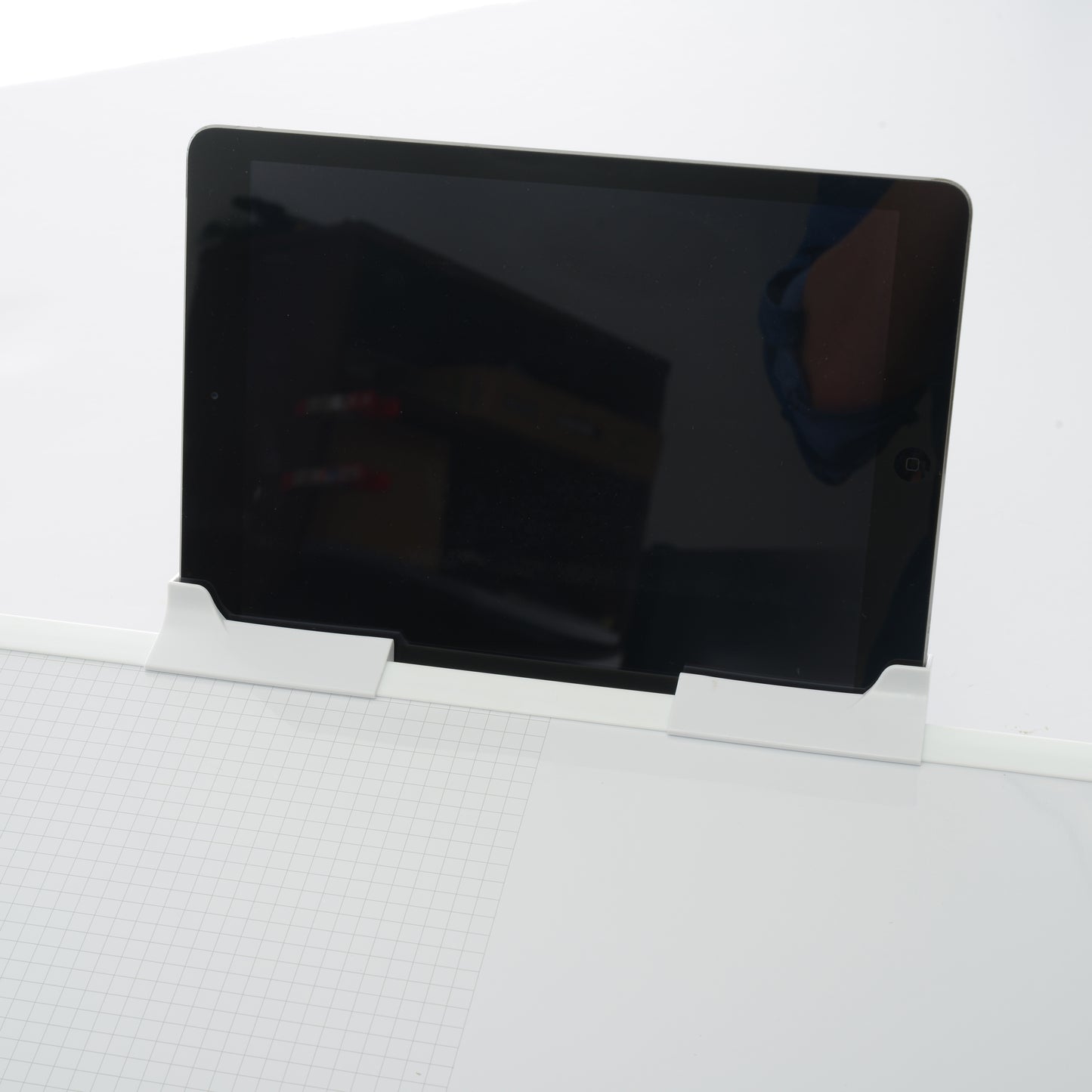 EZ Desk E100